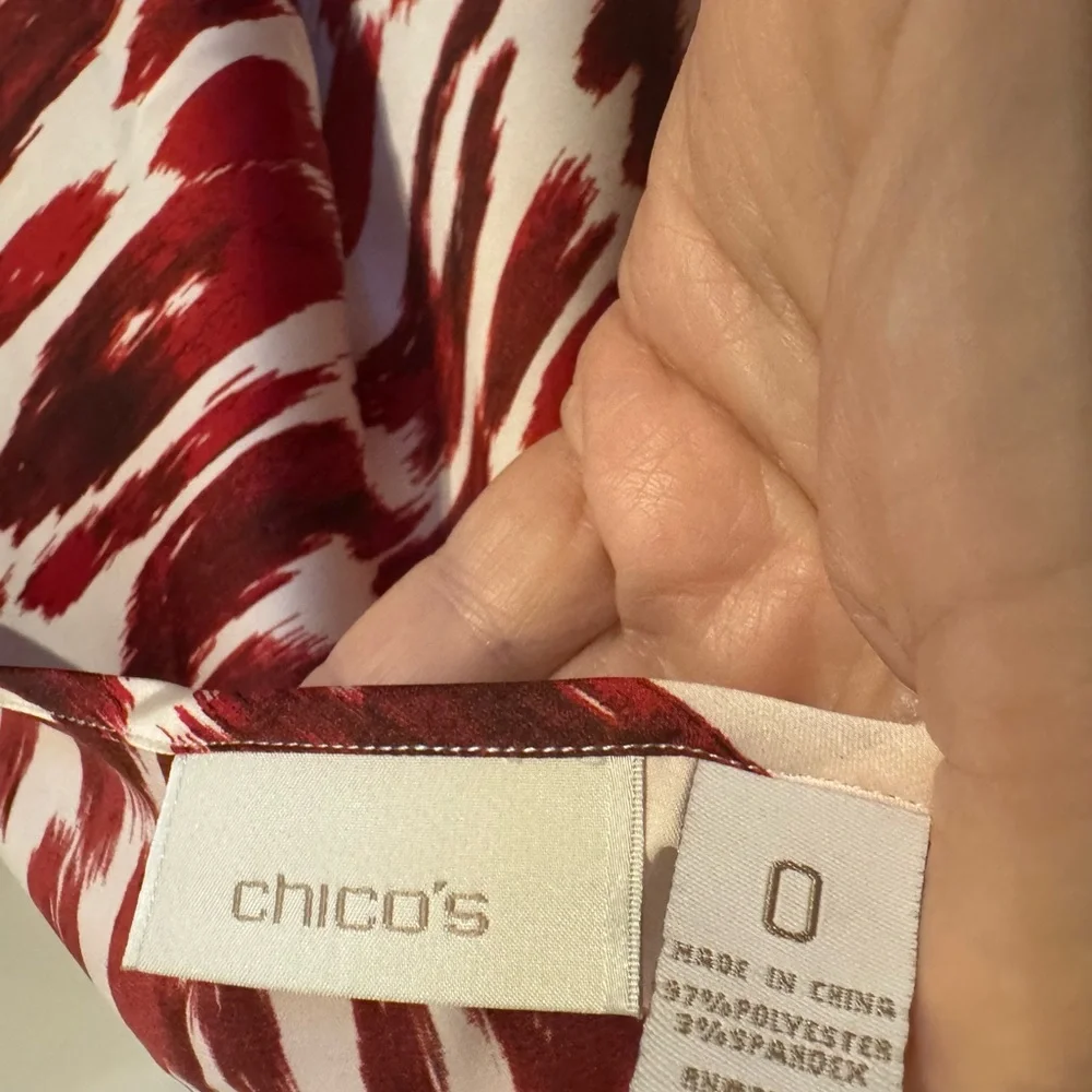 Chico's Bold Print 3/4 Sleeve Blouse  SIZE: SMALL    #2 - Picture 6 of 7